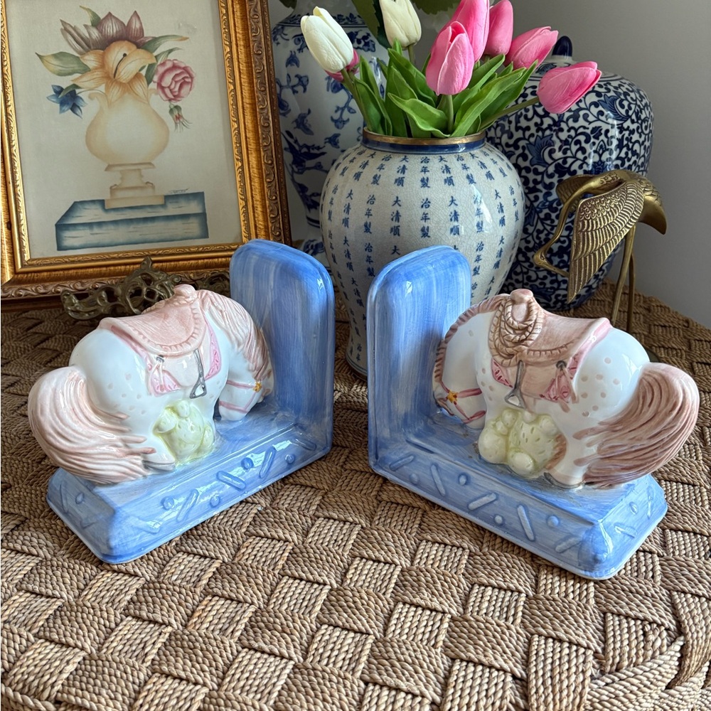 🐴 AVAILABLE🐴 Adorable Vintage Ceramic Horse Bookends